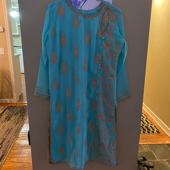 Gharar style salwar kamiz - Picture 3 of 5